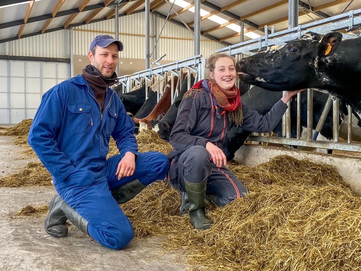 La coopérative LAIT de la Baraque Fraiture présente Benoit et Laura.